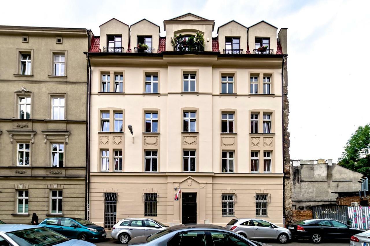 Studio Z Ogrodem Przy Starej Zajezdni Cracovia Esterno foto