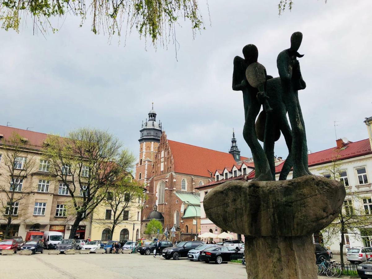 Studio Z Ogrodem Przy Starej Zajezdni Cracovia Esterno foto